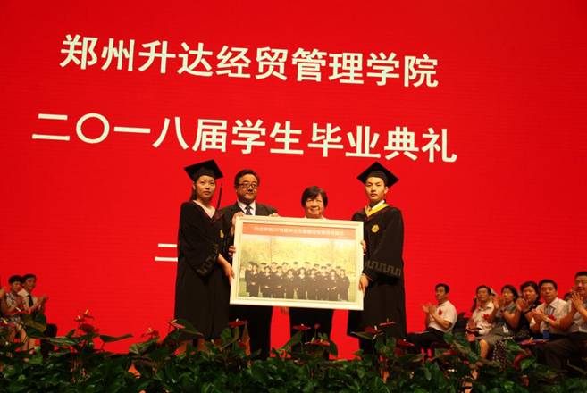 说明: http:/__local/F/16/7E/DB639D50C5FB0A9AFEE3096E6C9_2F8D0580_145EA.jpg 说明: http:/__local/F/16/7E/DB639D50C5FB0A9AFEE3096E6C9_2F8D0580_145EA.jpg