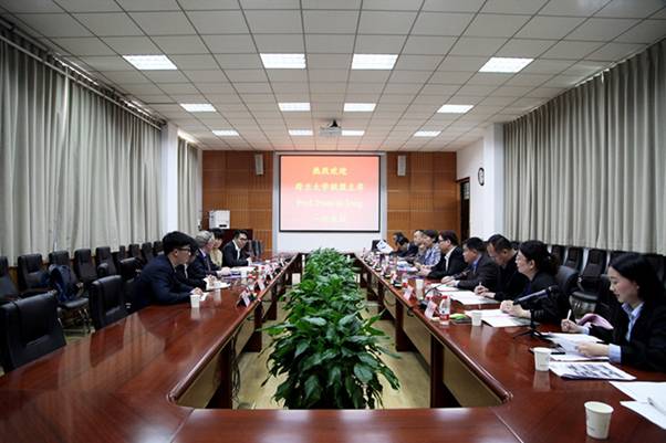 说明: 说明: http:/__local/7/97/F2/4E535C31A2917FB7ADC406C9785_CBD9EF41_20A08.jpg?e=.jpg