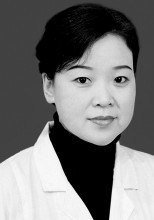 雷方 女，47岁，郑州大学第二附属医院院长